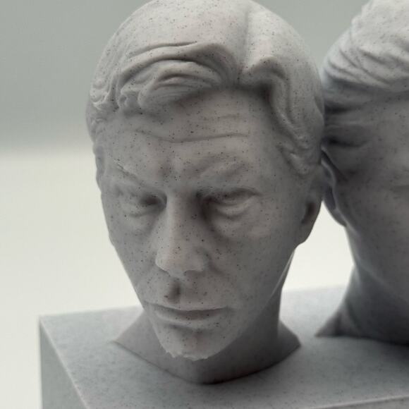 "To Boldy Go" Star Trek TOS Kirk, Spock, McCoy desktop statue - Picture 5 of 11